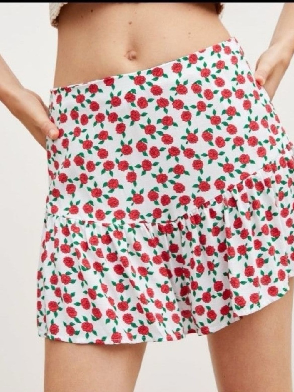 Zara White Mini Skort with Red Rose Print and Ruffle Hem